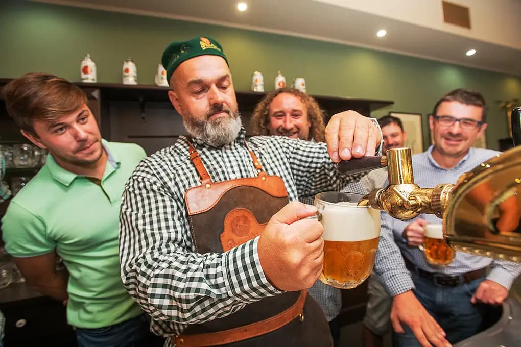 Škola čepování piva Pilsner Urquell (21).webp