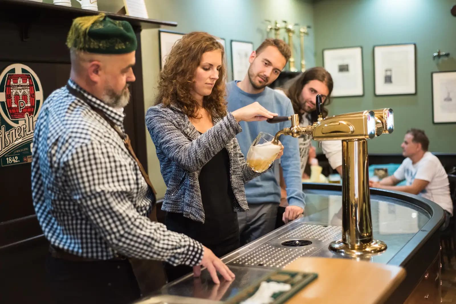 Škola čepování piva Pilsner Urquell (3).webp